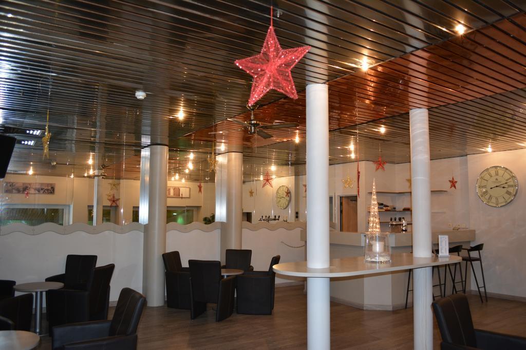 Hotel Royal Astor Остенде Екстериор снимка