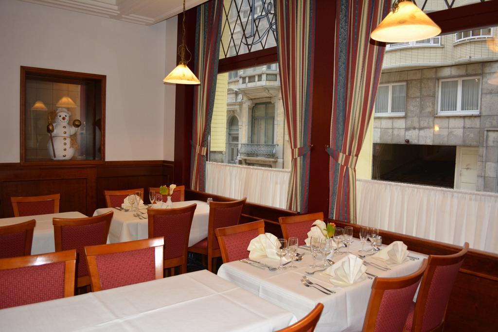 Hotel Royal Astor Остенде Екстериор снимка